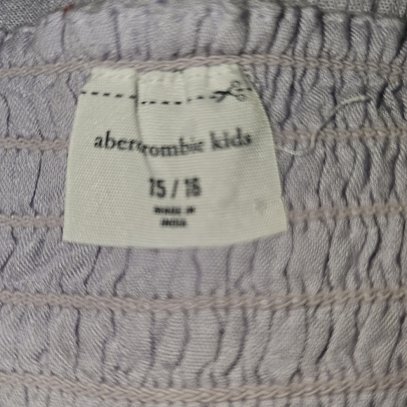 Abercrombie Kids Girls Lavender Romper in 15/16 - Picture 4 of 6